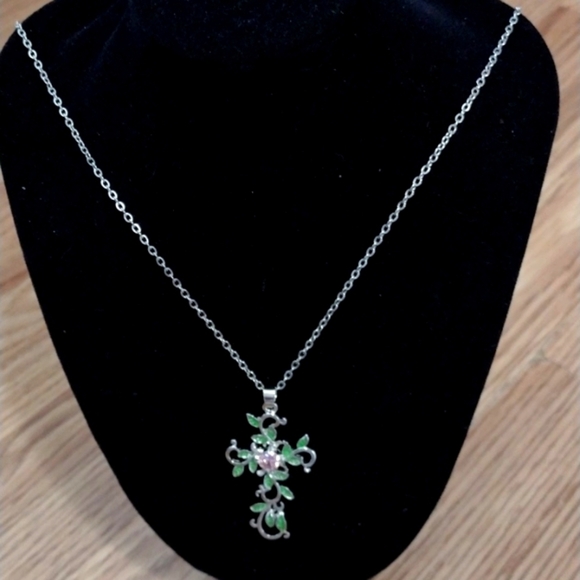 Jewelry - SILVER-PLATED GREEN ENAMEL LEAF FLORAL CROSS PENDANT RELIGIOUS 20" NECKLACE-NWOT